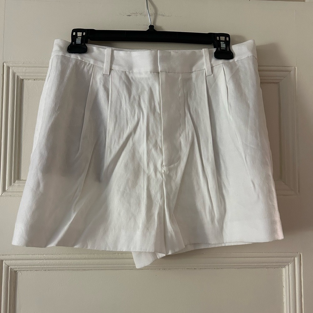 Alice and Olivia Linen Shorts
